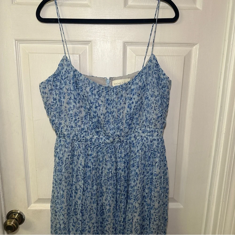 Sachin + Babi Rose Dress Dusty Blue Floral Print - Picture 4 of 10